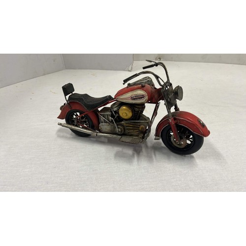 139 - METAL MOTORCYCLE ART MODEL