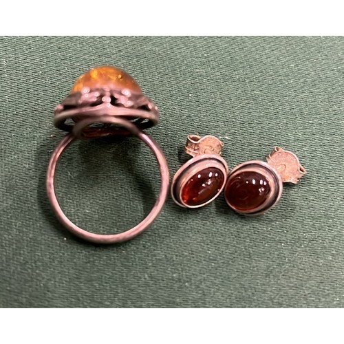 119 - AMBER AND SILVER RING AND EARRINGS