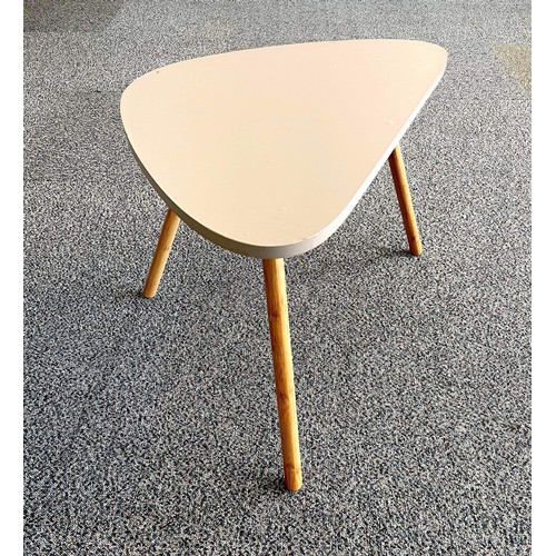 203 - PEBBLE SHAPE SIDE TABLE