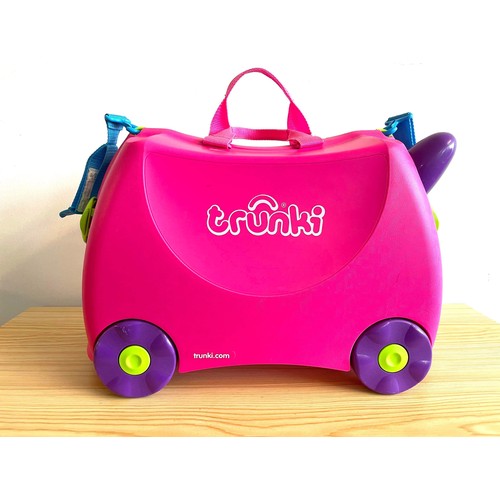 293 - KIDS TRUNKI AIRPORT SUITCASE IN PINK