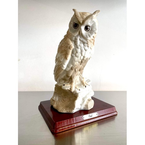 315 - LARGE OWL FIGURE