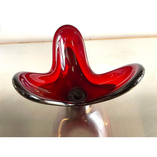 305 - HEAVY RED GLASS DISH