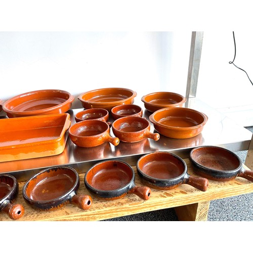 253 - COLLECTION OF MEDITERRANEAN TABLE AND COOK WARE