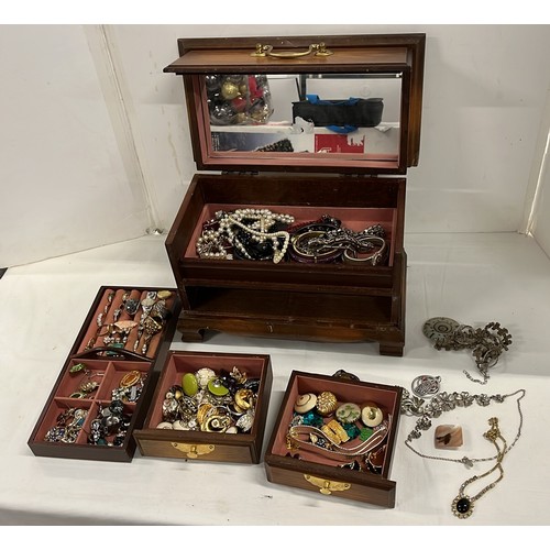 348 - WOODEN JEWEL BOX WITH COSTUME JEWELLERY