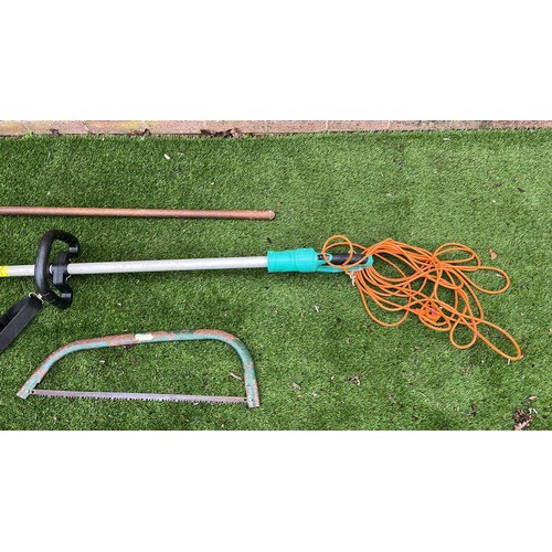 622 - ELECTRIC HEDGE CUTTER AND OTHER GARDEN TOOLS