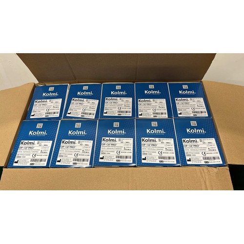 650 - 10 X BOXES OF 50 FACE MASKES