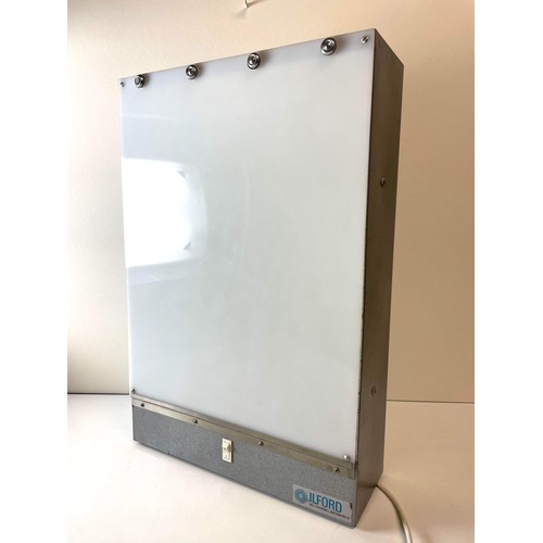 683 - ILFORD XRAY LIGHT BOX