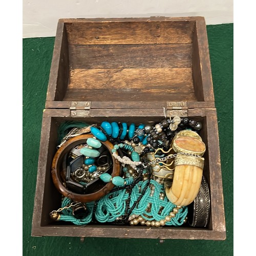 816 - WOODEN DOME TOP JEWELLERY BOX WITH COSTUME JEWELLERY