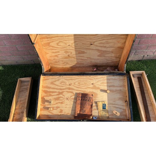 529 - LARGE WOODEN CARPENTERS TOOL CHEST