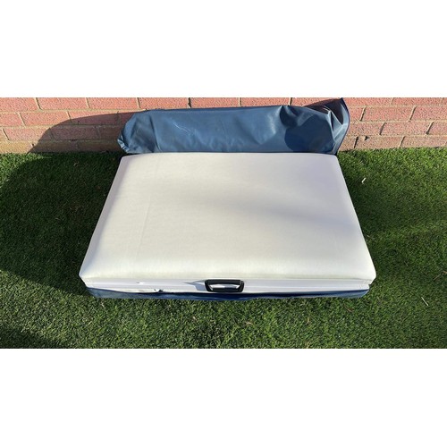 527 - PORTABLE MASSAGE TABLE WITH CASE