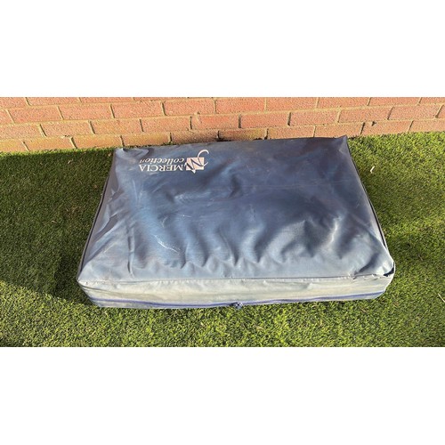 527 - PORTABLE MASSAGE TABLE WITH CASE