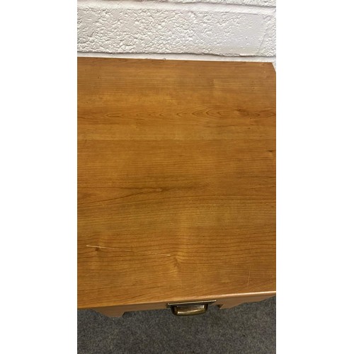 502 - SIDE TABLE WITH DRAWER