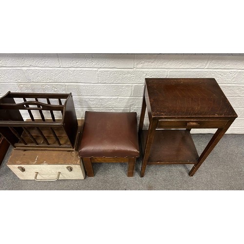 579 - MIXED FURNITURE ITEMS