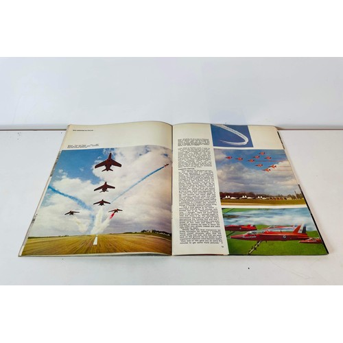 30 - RED ARROWS BOOK