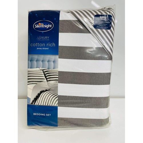 40 - SILENTNIGHT LUXURY COTTON RICH BEDDING SET