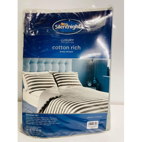 40 - SILENTNIGHT LUXURY COTTON RICH BEDDING SET