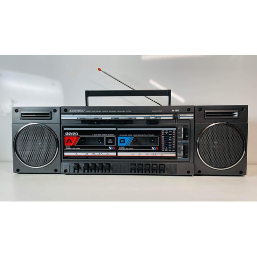 53 - LLOYTRON RETRO CASSETTE PLAYER