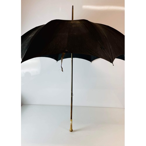 60 - EDWARDIAN LADIES UMBRELLA WITH 18ct gold plated handle