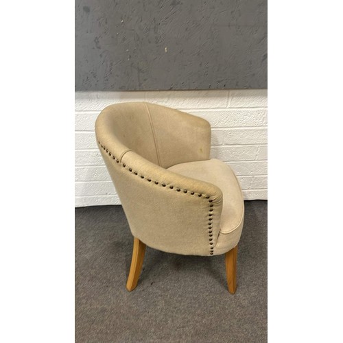 413 - TUB CHAIR