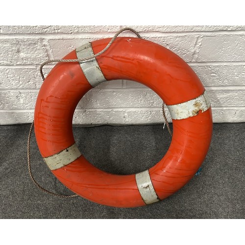 416 - ORANGE WATER SAFTY BESTO BUOY