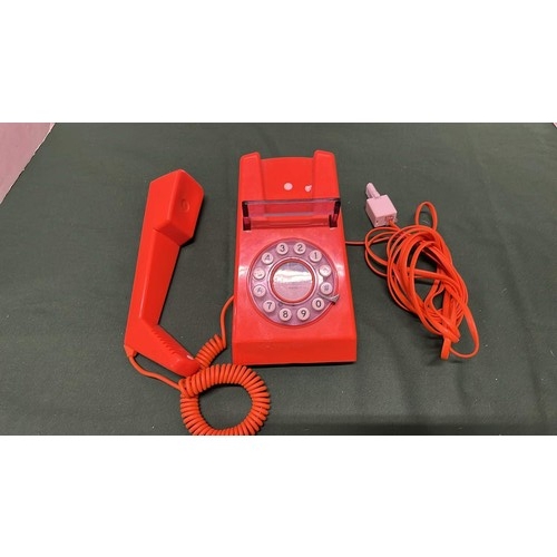 718 - ORANGE RETRO TELEPHONE