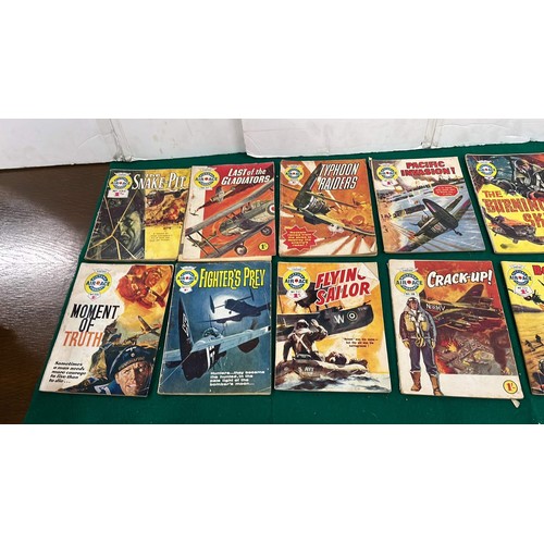 613 - 18 X VINTAGE AIR ACE COMICS