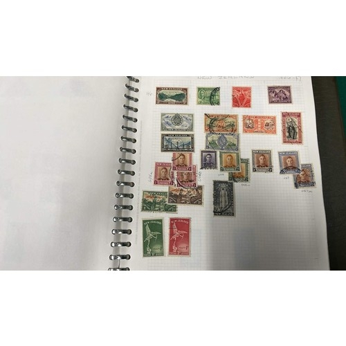 926 - STAMPS FROM CANADA AND NEW ZEALAND