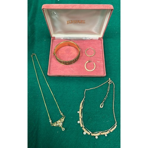 992 - ROLLED GOLD NECKLACES AND EARRINGS