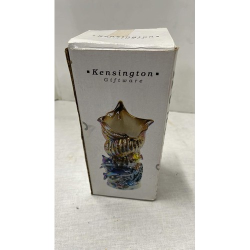 23 - KENSINGTON GIFTWARE SHELL VASE