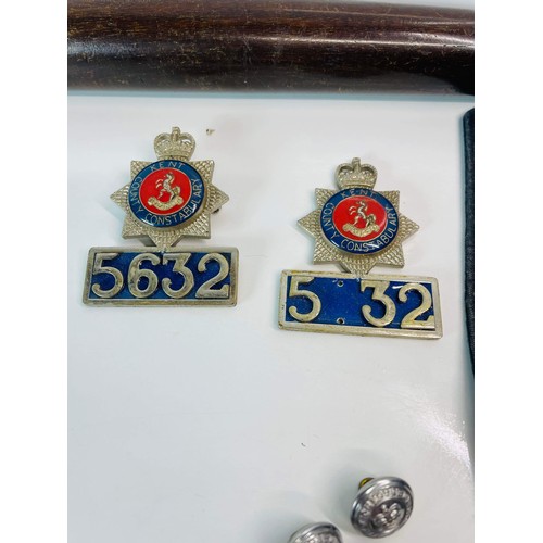 35 - POLICE COLLECTABLE ITEMS BUTTONS , TIE AND MORE