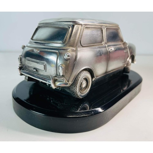 37 - SILVER DREAMS MINI ON STAND