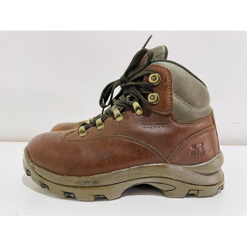 66 - HI-TEC BROWN WALKING BOOTS SIZE 4