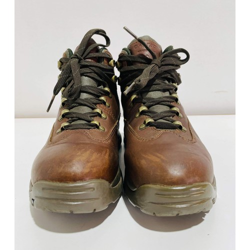 66 - HI-TEC BROWN WALKING BOOTS SIZE 4