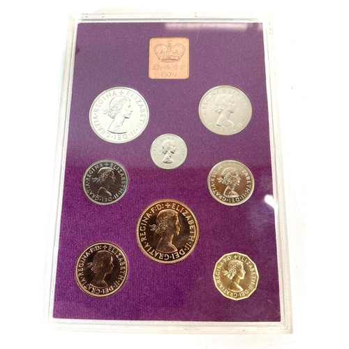 201 - 1970 CASED BRITISH COINAGE