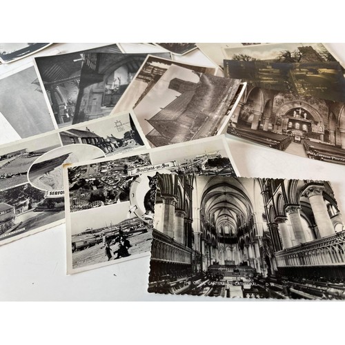 194 - BLACK AND WHITE POST CARDS