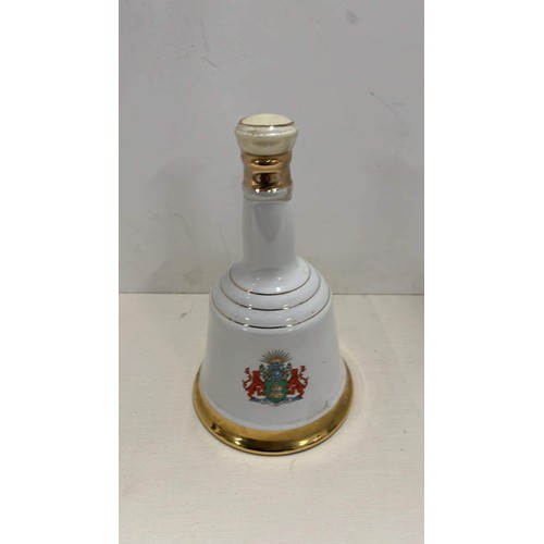 211 - WADE COMMEMORATIVE BELLS WISHKY DECANTER SEALED