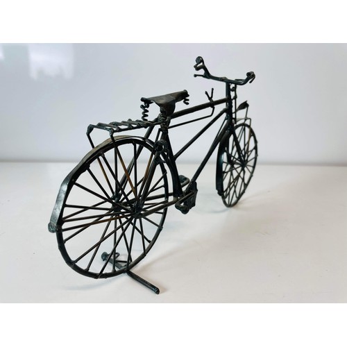 183 - BICYCLE MODEL