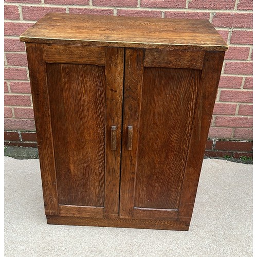 748 - OAK CUPBOARD