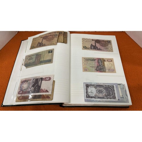 1025 - ALBUM CONTAINING 76 WORLD WIDE BANK NOTES SEE ALL PICTURES