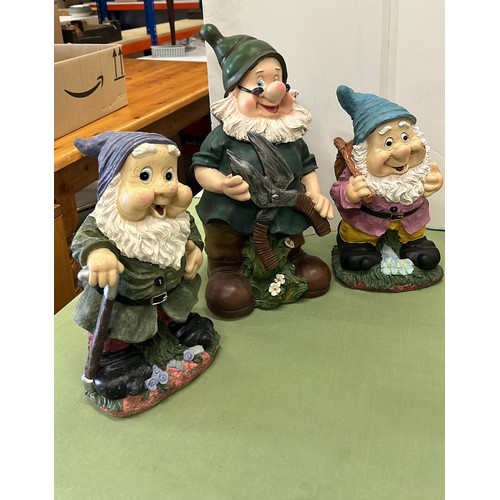 200 - GARDEN ORNAMENTS SNOWWHITE AND SEVEN DWARFS (new)