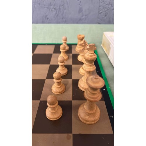 204 - CHESS SET IN WOOD