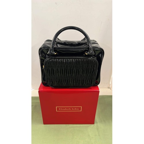 284 - ELIZABETH ARDEN MAKEUP BAG SET