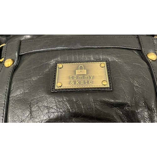 318 - TOMMY & KATE BLACK HAND BAG