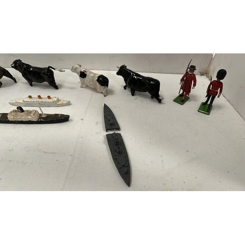 65 - METAL BRITAINS TOYS