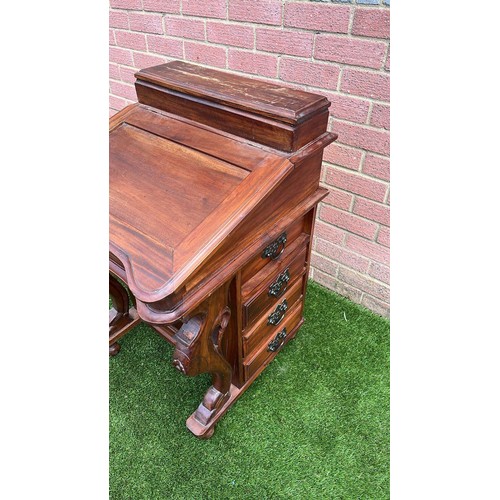 453 - LADIES DAVENPORT DESK