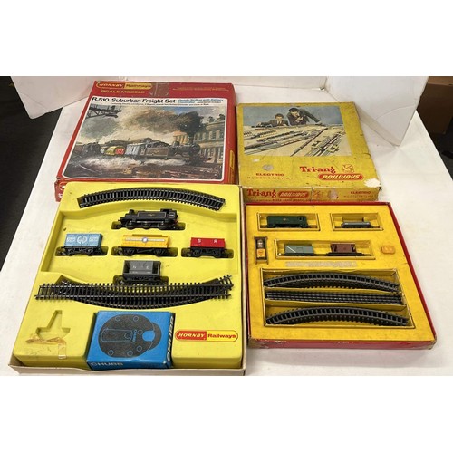 412 - HORNBY AND TRIANG RAILWAY SETS