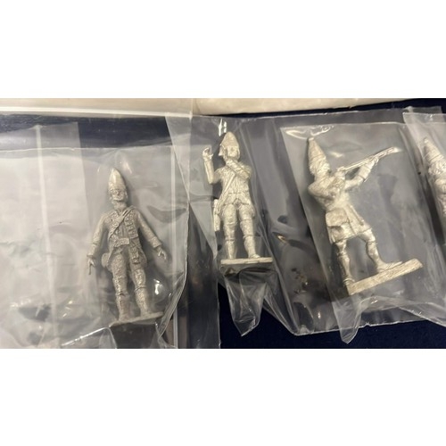 13 - Masters metal MILLITERY figures