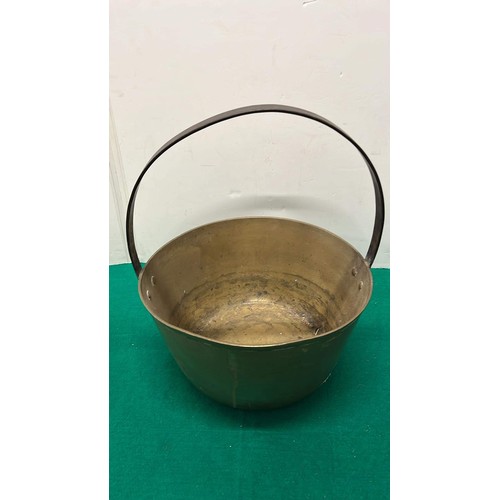 44 - VINTAGE SOLID BRASS JAM PAN