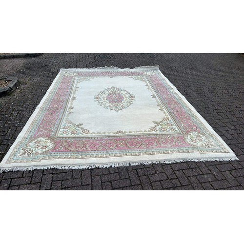 683 - THICK PILE OVER RUG / SIZE 12 X 9 FT