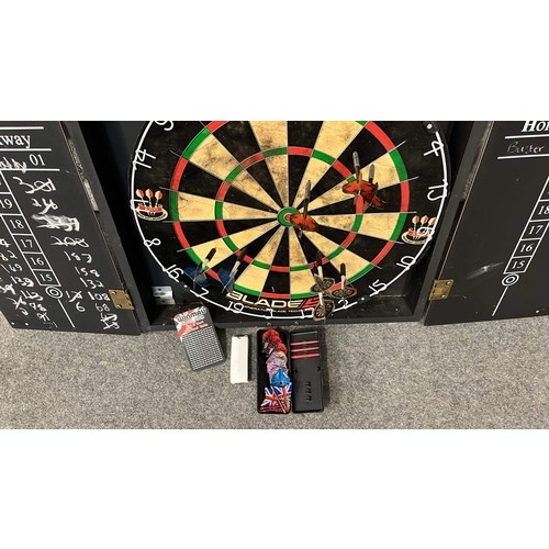 11 - DART BOARD GAME SET WITH WALL CASE